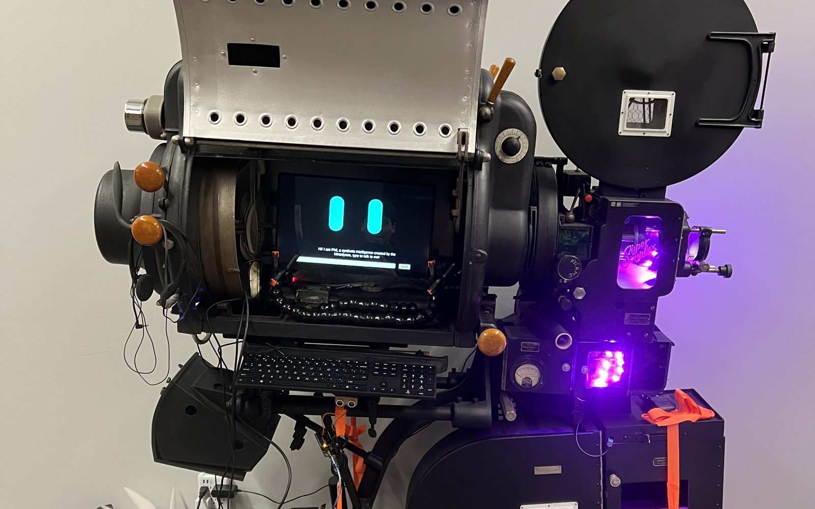 Vox Temporis: Phil the projector